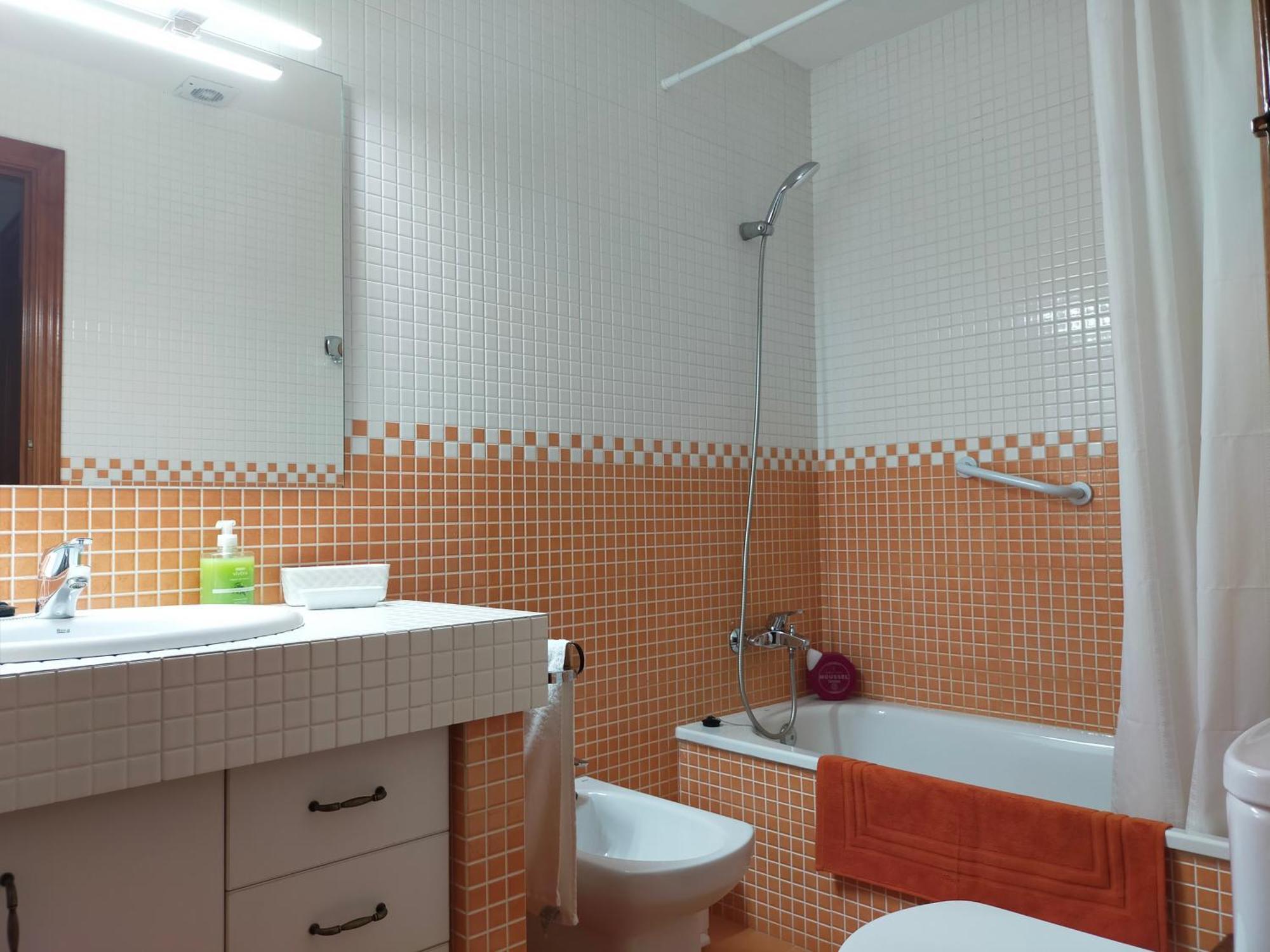 Can Planas Soleado, Amplio Con Vistas Y Parking Sant Joan de les Abadesses Exterior photo